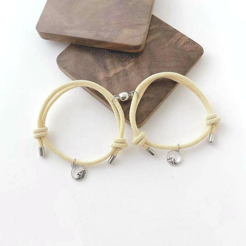 Set 2 Bracciali con Calamita - Oltre le Montagne e gli Oceani - Amore, Amicizia